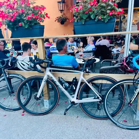 Apartmán Le Vieux Bourg 3, Modern 2 Bedroom Le Bourg-dʼOisans